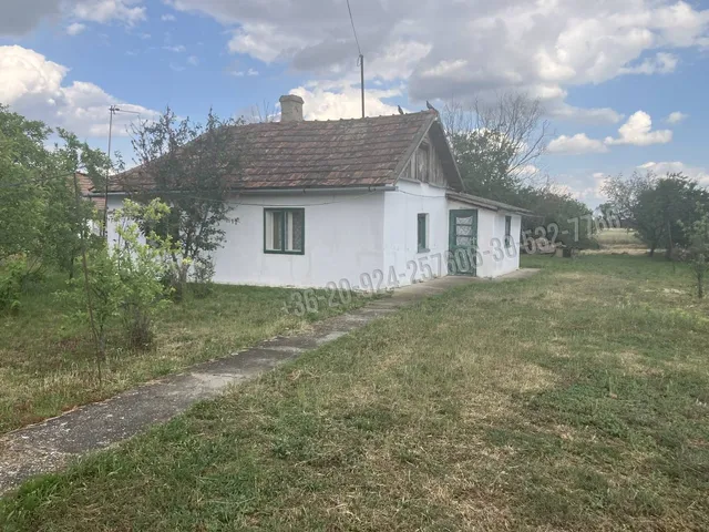 Eladó ház Karcag 70 nm