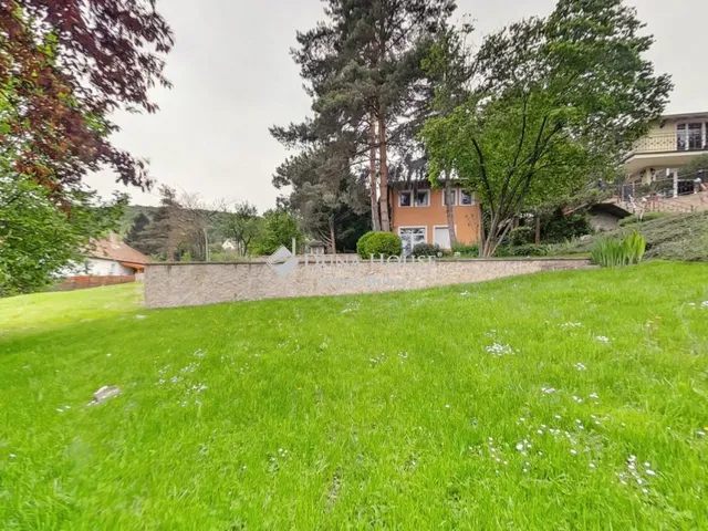 Eladó ház Budapest II. kerület, Budaliget 160 nm