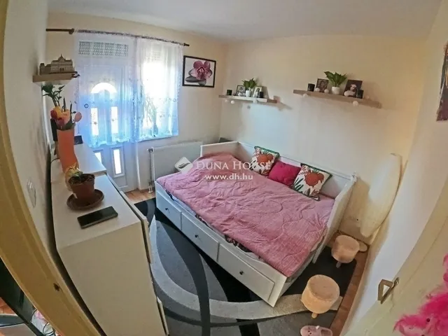 Eladó ház Dunakeszi 298 nm