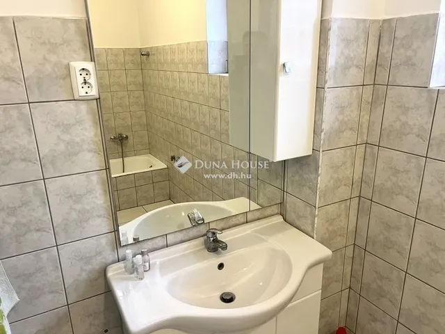 Eladó ház Dunakeszi 298 nm