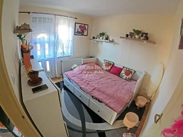 Eladó ház Dunakeszi 298 nm