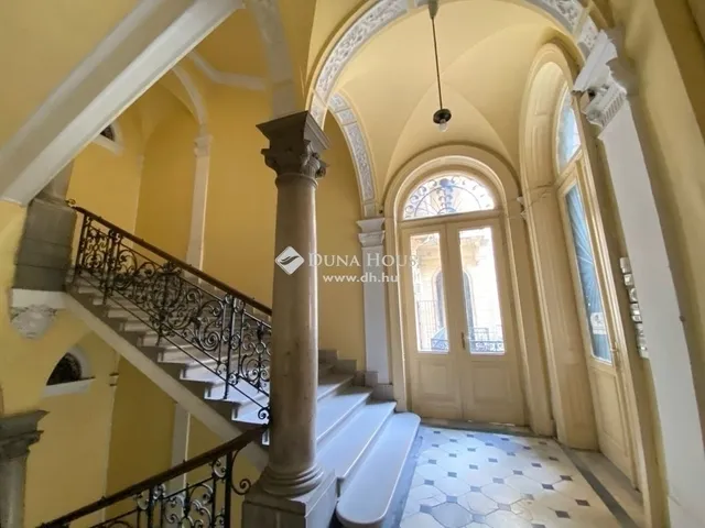 Eladó lakás Budapest VI. kerület 67 nm