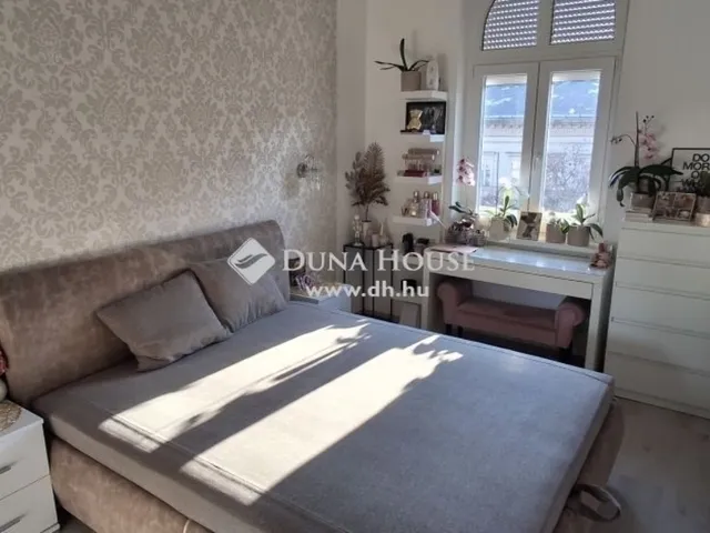 Eladó lakás Budapest VI. kerület 74 nm