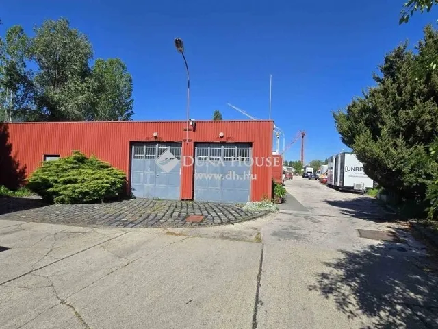 Eladó kereskedelmi és ipari ingatlan Budapest XV. kerület 1306 nm