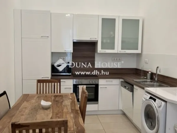 Eladó lakás Budapest VI. kerület 58 nm