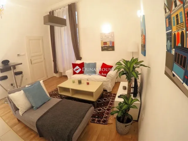 Eladó lakás Budapest VI. kerület 44 nm