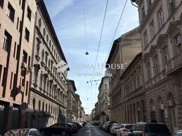 Eladó lakás Budapest VII. kerület 70 nm