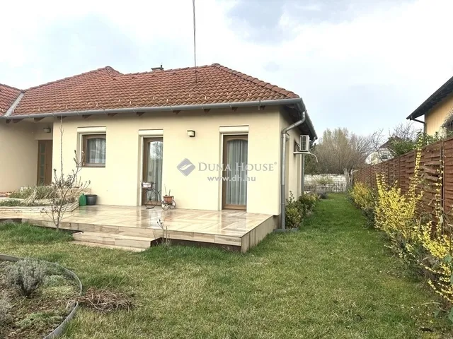 Eladó ház Diósd, Naphegy 235 nm