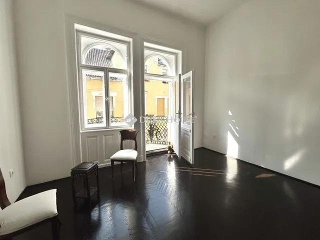 Kiadó lakás Budapest VI. kerület, Diplomatanegyed 136 nm