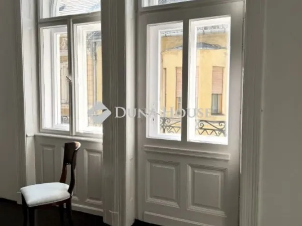 Kiadó lakás Budapest VI. kerület, Diplomatanegyed 136 nm