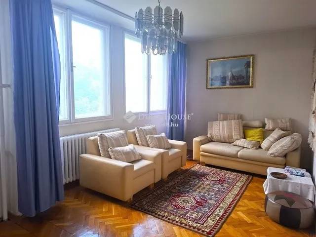 Eladó lakás Budapest II. kerület 70 nm