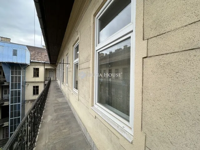 Eladó lakás Budapest VI. kerület 56 nm
