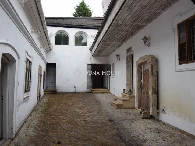 Eladó ház Szentendre 590 nm
