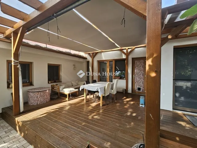 Eladó ház Győr, Nádorváros 145 nm