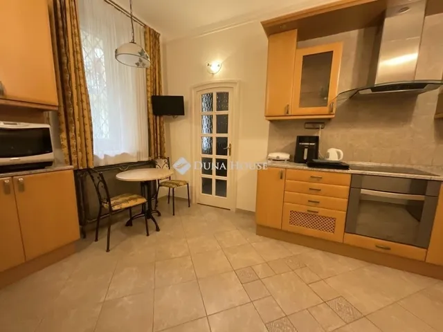 Eladó lakás Budapest XI. kerület, Gellérthegy 75 nm