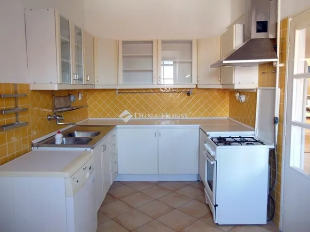 Eladó lakás Győr 119 nm