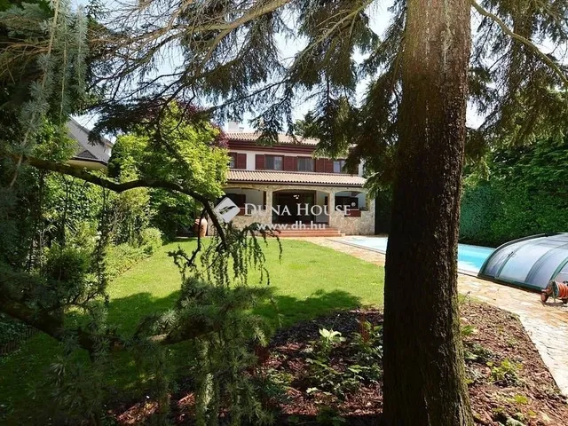Eladó ház Budapest II. kerület 296 nm