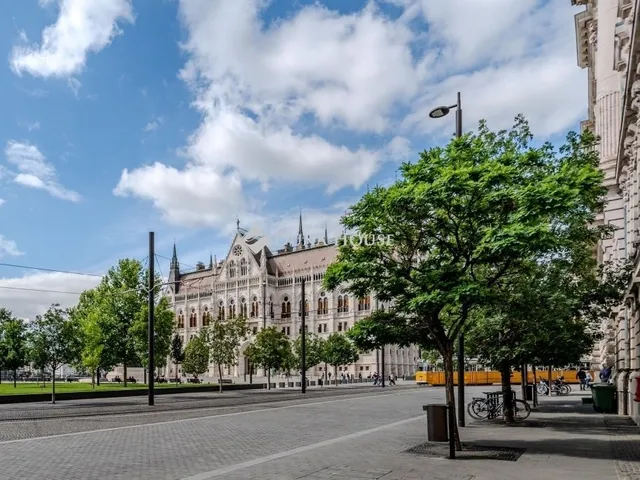 Eladó lakás Budapest V. kerület 71 nm