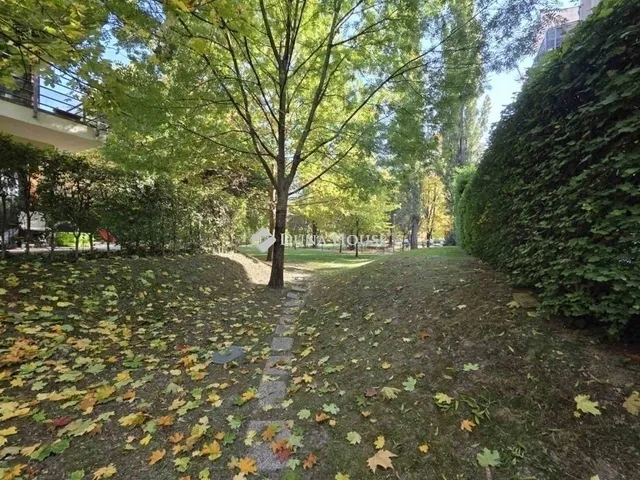 Eladó lakás Budapest III. kerület 81 nm