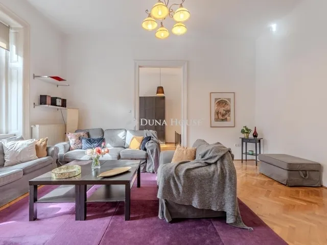 Eladó lakás Budapest VI. kerület 105 nm