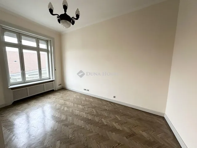 Eladó lakás Budapest V. kerület 160 nm