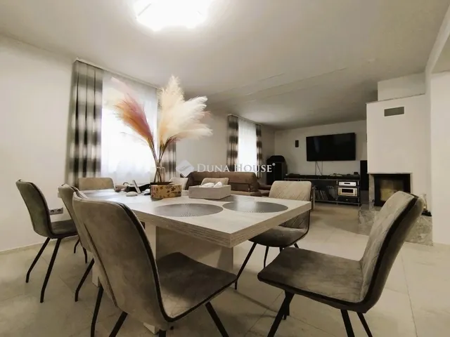 Eladó ház Győr 228 nm