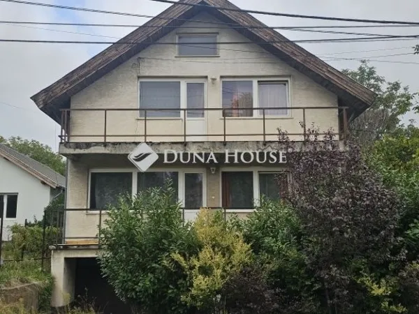 Eladó ház Diósd 233 nm