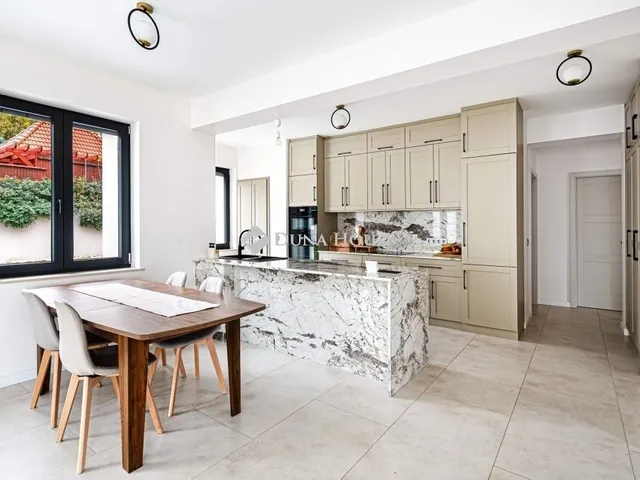 Eladó ház Leányfalu 120 nm