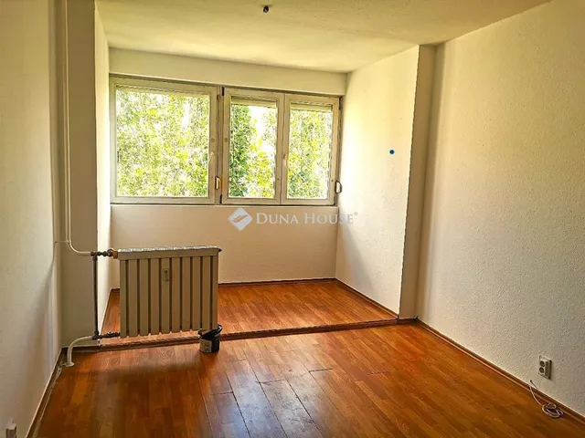 Eladó lakás Budapest III. kerület 66 nm