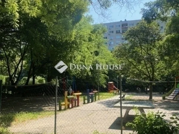 Eladó lakás Budapest III. kerület 69 nm