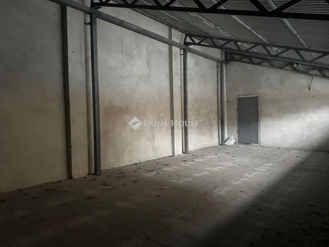 Kiadó kereskedelmi és ipari ingatlan Budapest XIV. kerület, Törökőr 1088 nm