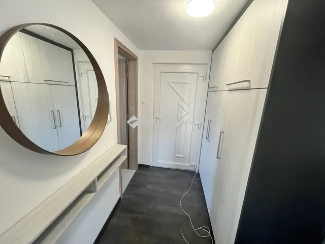 Eladó lakás Dabas 84 nm