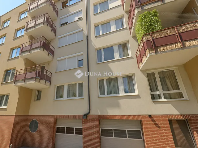 Eladó garázs Budapest VIII. kerület, Józsefváros 12 nm