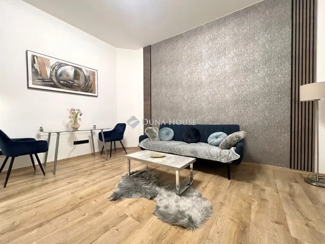 Eladó lakás Budapest VI. kerület 142 nm