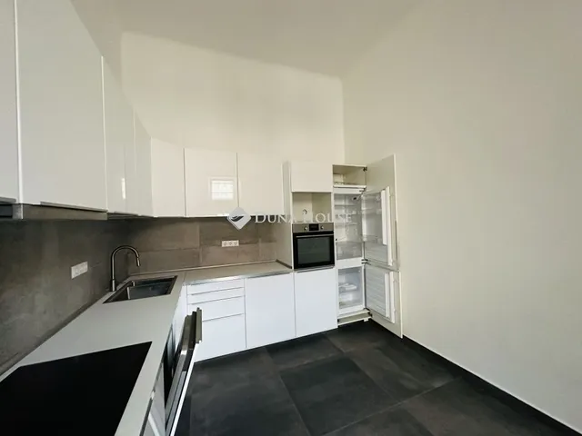 Eladó lakás Budapest VIII. kerület 87 nm