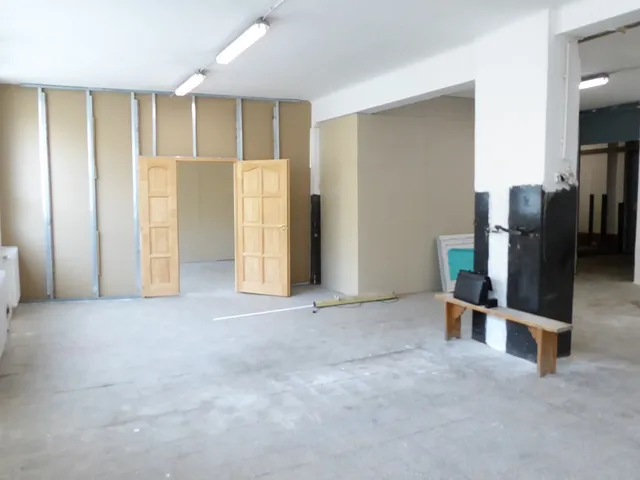 Kiadó kereskedelmi és ipari ingatlan Pécs, Északmegyer, Északmegyer dűlő 128 nm