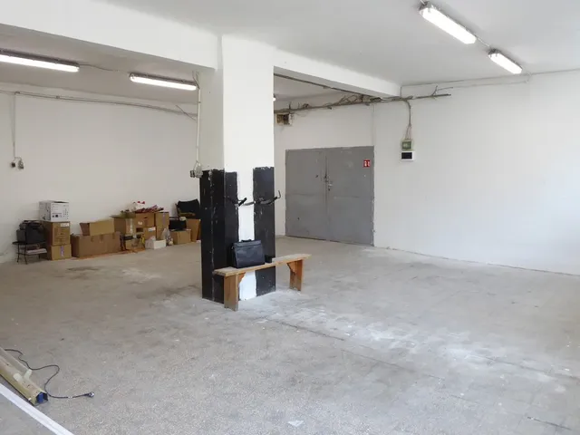 Kiadó kereskedelmi és ipari ingatlan Pécs, Északmegyer, Északmegyer dűlő 128 nm