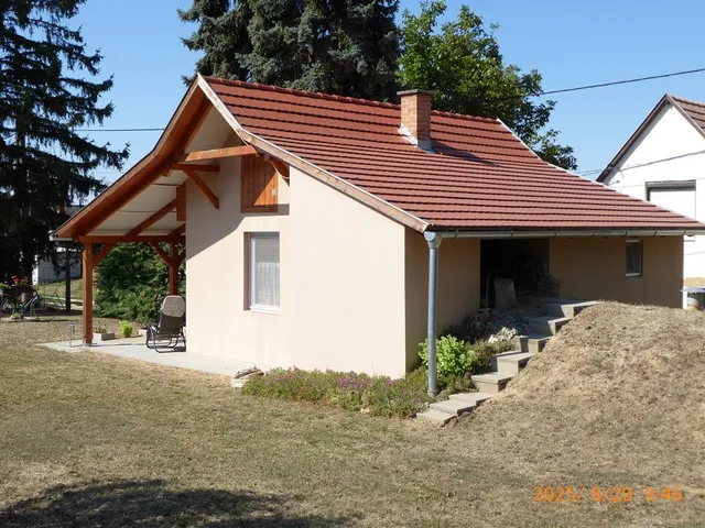 Eladó ház Siklós, Csukma dűlő 40 nm