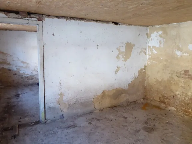 Kiadó kereskedelmi és ipari ingatlan Pécs, Kertváros 25 nm