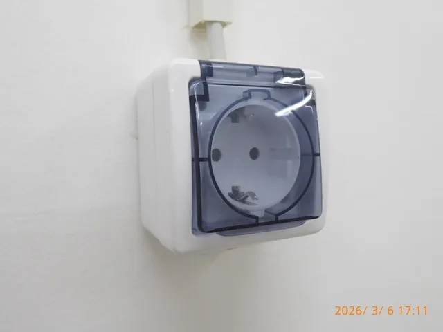 Eladó kereskedelmi és ipari ingatlan Pécs, Mecsekoldal, Magaslati út 23 17 nm