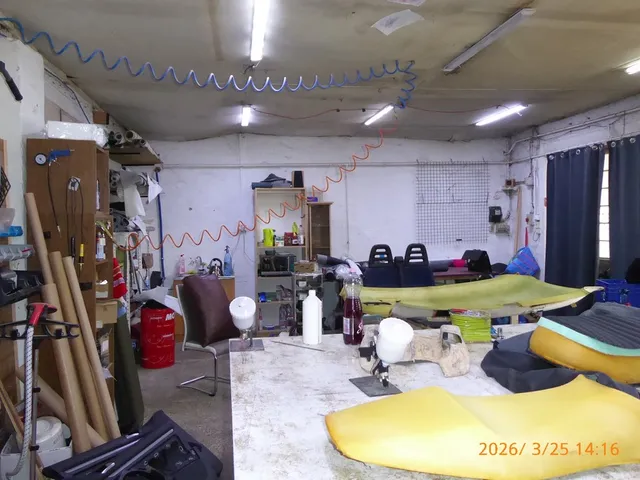 Kiadó kereskedelmi és ipari ingatlan Pécs, Kertváros, Megyeri út 51 nm