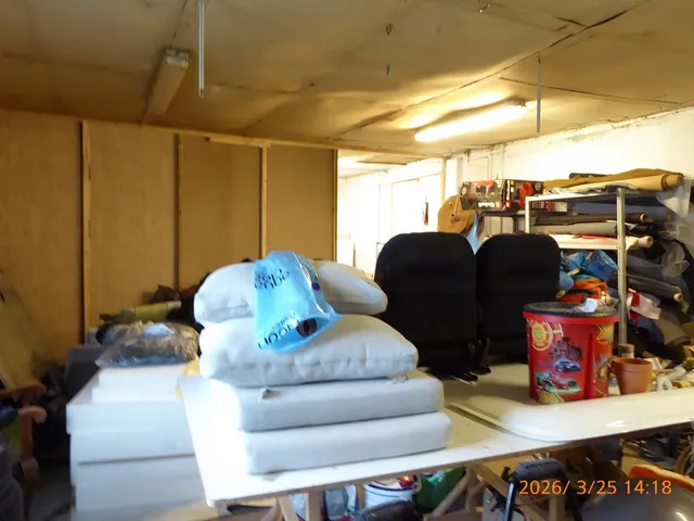 Kiadó kereskedelmi és ipari ingatlan Pécs, Kertváros, Megyeri út 75 nm