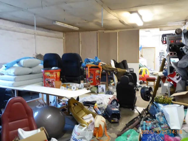 Kiadó kereskedelmi és ipari ingatlan Pécs, Kertváros, Megyeri út 75 nm