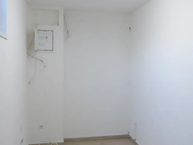 Kiadó kereskedelmi és ipari ingatlan Pécs, Belváros, Koller utca 13 nm