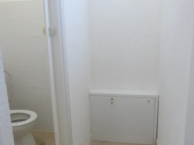 Kiadó kereskedelmi és ipari ingatlan Pécs, Belváros, Koller utca 13 nm