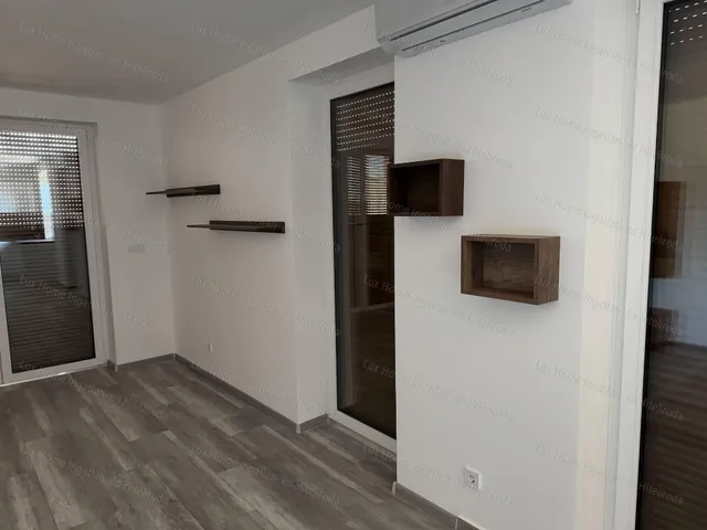 Kiadó ház Tarján 96 nm