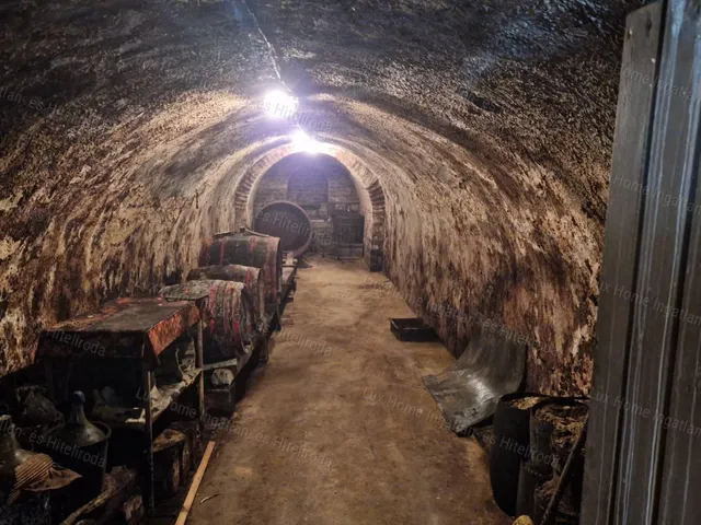 Eladó ház Kesztölc 27 nm