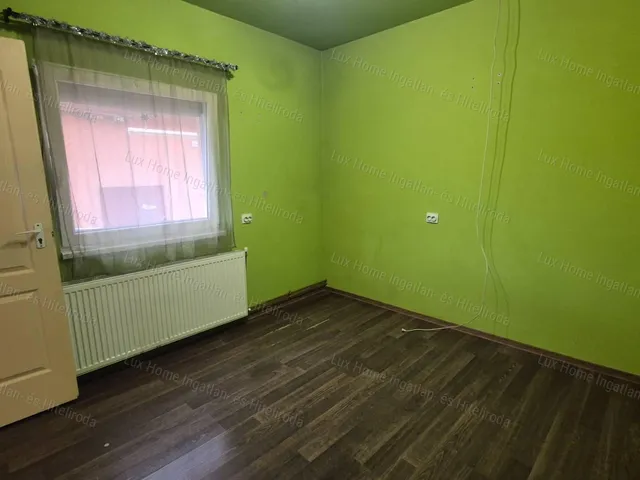 Kiadó ház Oroszlány 60 nm