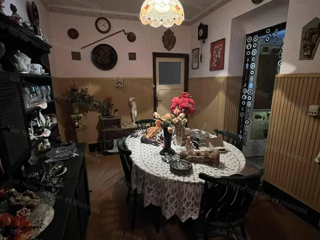 Eladó ház Oroszlány 89 nm