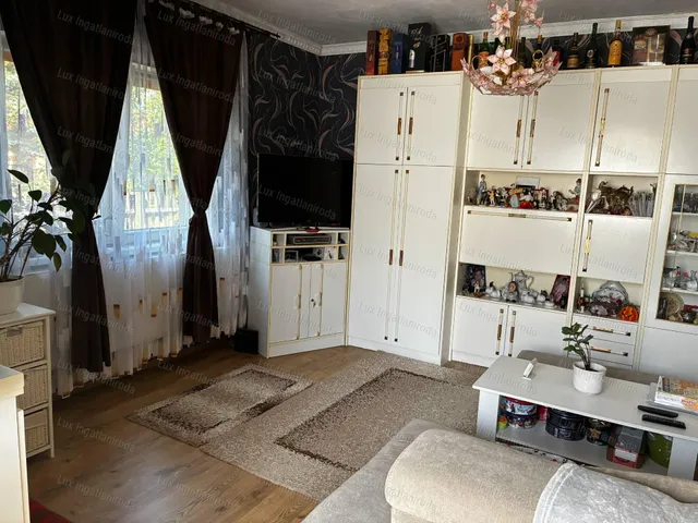 Eladó ház Szárliget 72 nm